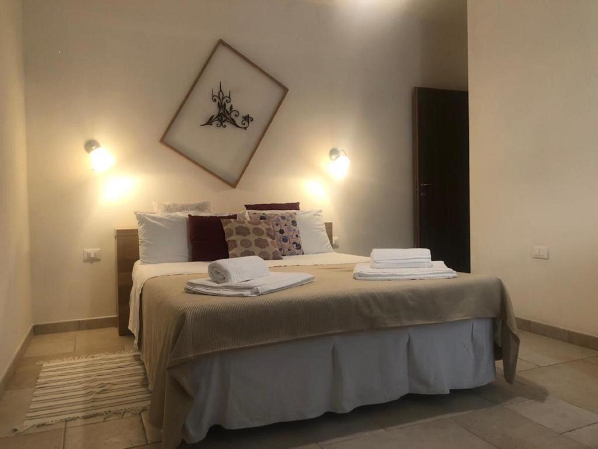 Bed and Breakfast Odegos Mono & Trilo à Torre dell'Orso Extérieur photo